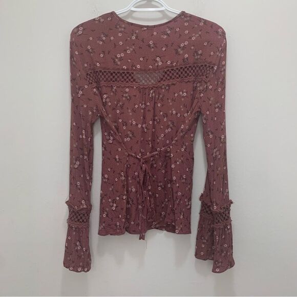 American Rag Floral Ruffle Blouse Size Large Juniors - Picture 7 of 7